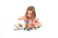 Farbige Würfel aus Re-Wood® 150 teilig im Baumwollbeutel