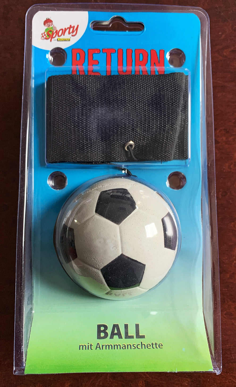 Ball mit Armmanschette / Return-Ball Fußballdesign