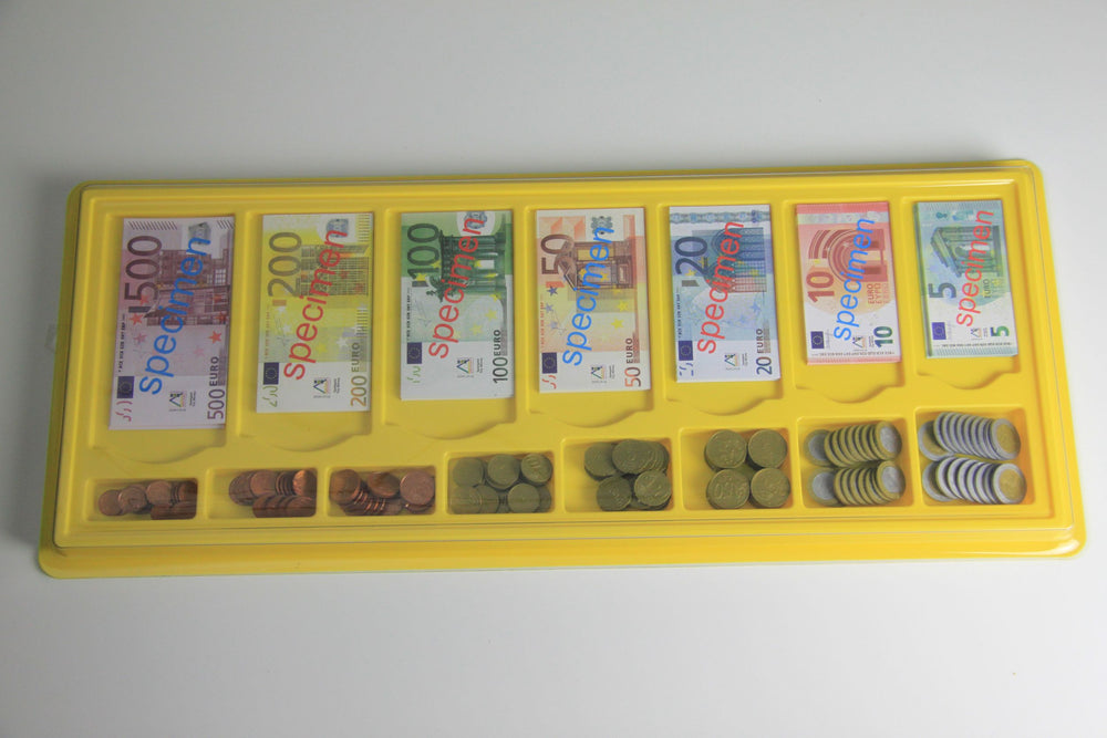 Euro - Geldkassette - 130 Scheine / 160 Münzen Spielgeld Münzgeld Banknoten