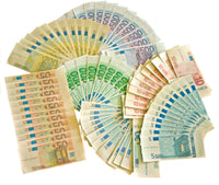 Euro Spielgeldsatz 30x Münzen / 84x Scheine Münzgeld Banknoten
